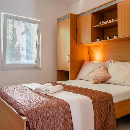 Le Ek Cozy - Two Bedroom 1 *