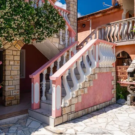 Le Ek Cozy - Two Bedroom 1 *